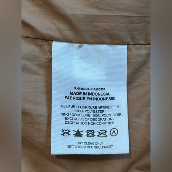 Nike sportswear women’s Faux Fur Coat with Bold Purple Swoosh size XS - Picture 12 of 17